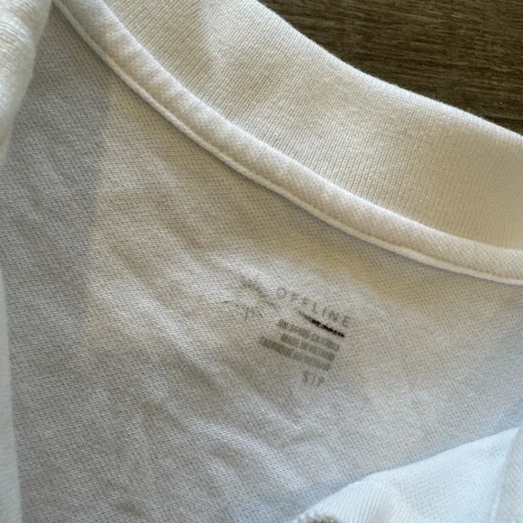 SOLD✨AERIE offline cropped polo top 🤍 - Picture 11 of 12